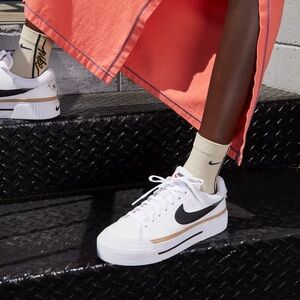 Nike Court Legacy Lift Women’s Size 7.5